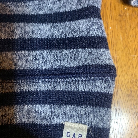 Boys Gap Zip up Sweater Size 5 - Picture 5 of 6